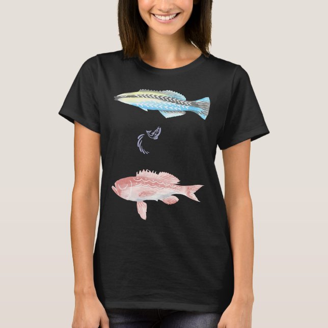 Farbenfroher Fisch mit einem kleinen Springer in d T-Shirt (Vorderseite)