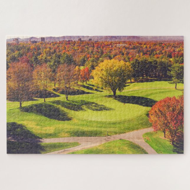 Farbenfroher Golfplatz im Herbst Puzzle (Horizontal)