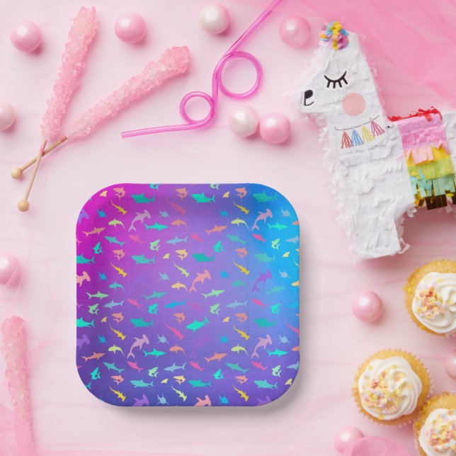 Farbenfroher Hai unter dem Party der Meeresschule Pappteller (Party)