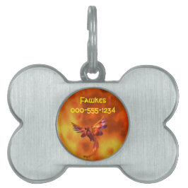 Farbenfroher Phönix fliegt vor einem frischen Hint Tiermarke