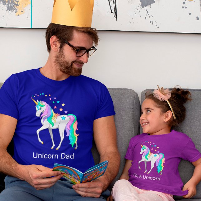 Farbenfroher Regenbogen-Einhorn-Vater T-Shirt (Von Creator hochgeladen)