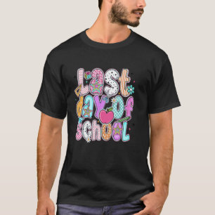Farbenfroher Regenbogen Letzter Schultag, modische T-Shirt