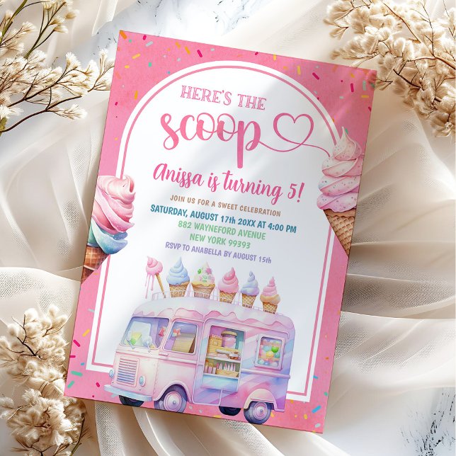 Farbenfroher rosa Eiscreme Truck Hier ist der Scho Einladung (Von Creator hochgeladen)