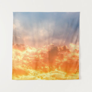 Farbenfroher Sonnenuntergang: feuchter Himmel. Wandteppich