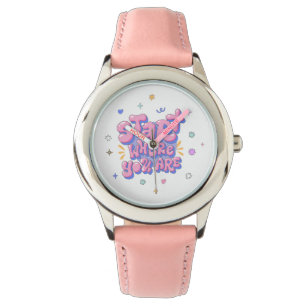 Farbenfroher Zitat-Text in Blasenlettern Armbanduhr