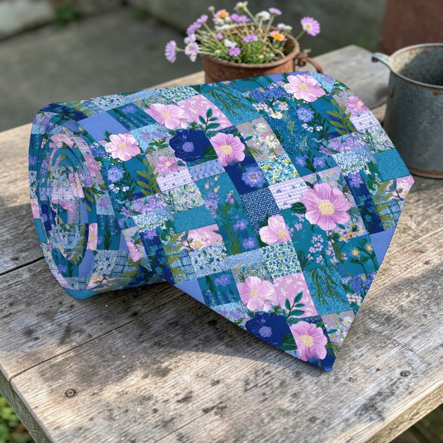 Farbenfrohes Blues-Patchwork-Muster individuell an Krawatte (Von Creator hochgeladen)