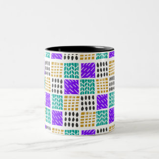 Farbenfrohes geometrisches abstraktes Quadratmuste Zweifarbige Tasse