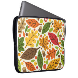 Farbenfrohes Herbstlaub- und Eichelmuster Laptopschutzhülle