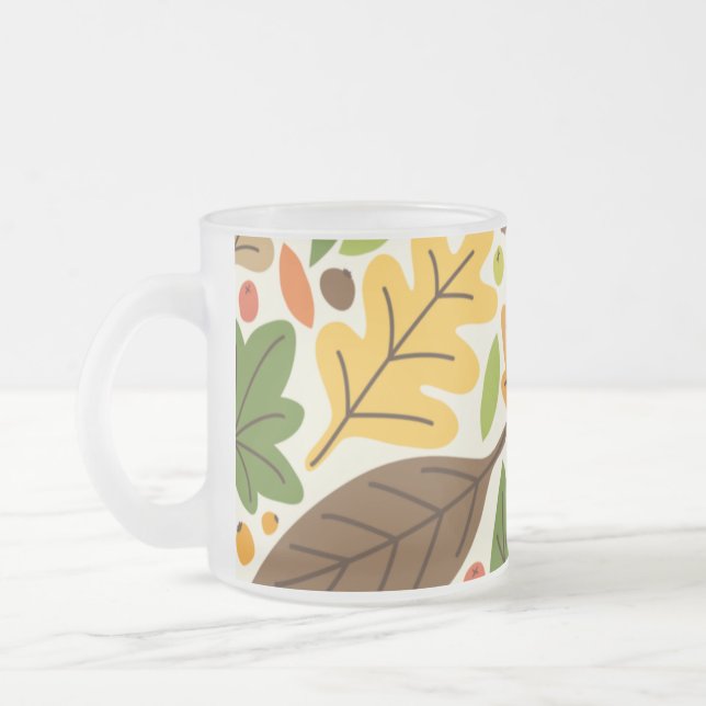 Farbenfrohes Herbstlaub- und Eichelmuster Mattglastasse (Links)