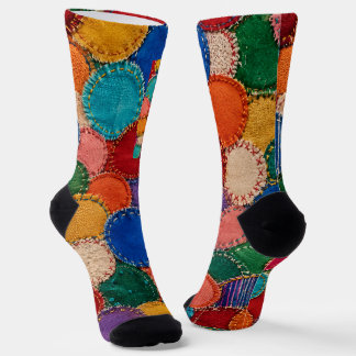 Farbenfrohes kreisrundes Patchwork-Sockendesign Socken