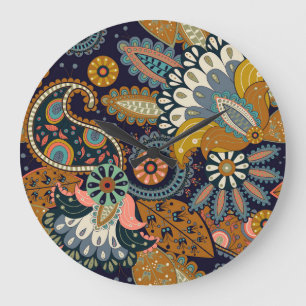 Farbenfrohes Paisley: Blumige indische Tapete. Große Wanduhr