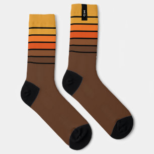 Farbenfrohes Retro-gestreiftes Monogramm Anfangsbu Socken
