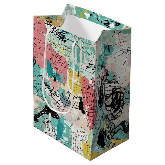 Farbenfrohes städtisches Graffiti-Muster (2) Mittlere Geschenktüte (Vorderseite Schrägansicht)