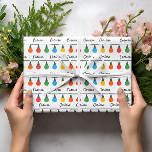 Farbenfrohes Weihnachtslicht personalisierter Name Geschenkpapier
