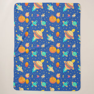 Farbenfrohes Weltraum-Muster mit Planeten Sherpadecke