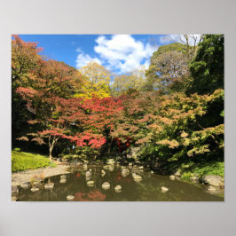 Farbige Ahornbäume nach Teich Poster