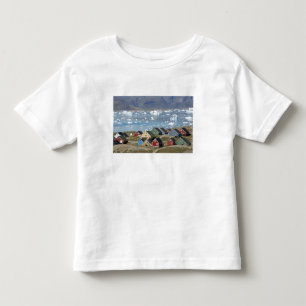 Farbige Architektur der Stadt, Narsaq, Kleinkind T-shirt
