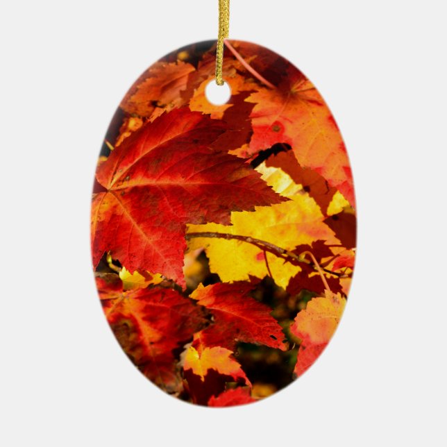 Farbige Blätter im Herbst, goldfarbenes orangefarb Keramikornament (Vorne)