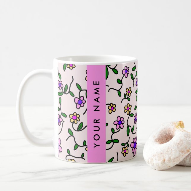 Farbige Blume, rosa Hintergrund, rosa Kaffeetasse (Mit Donut)