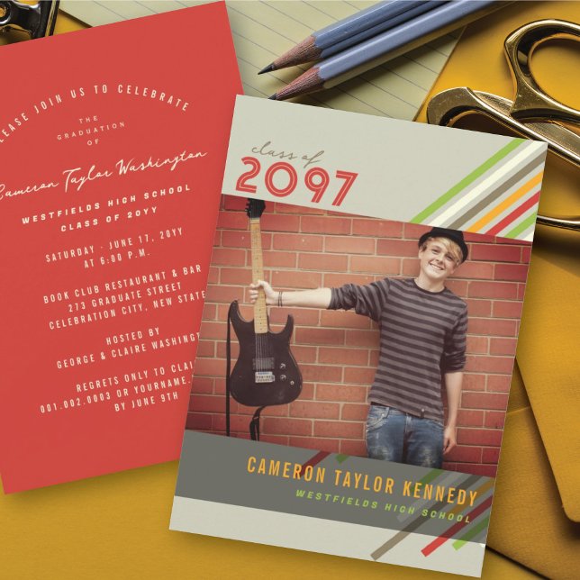 Farbige Diagonal Streifen Foto Graduation Party Einladung (Von Creator hochgeladen)