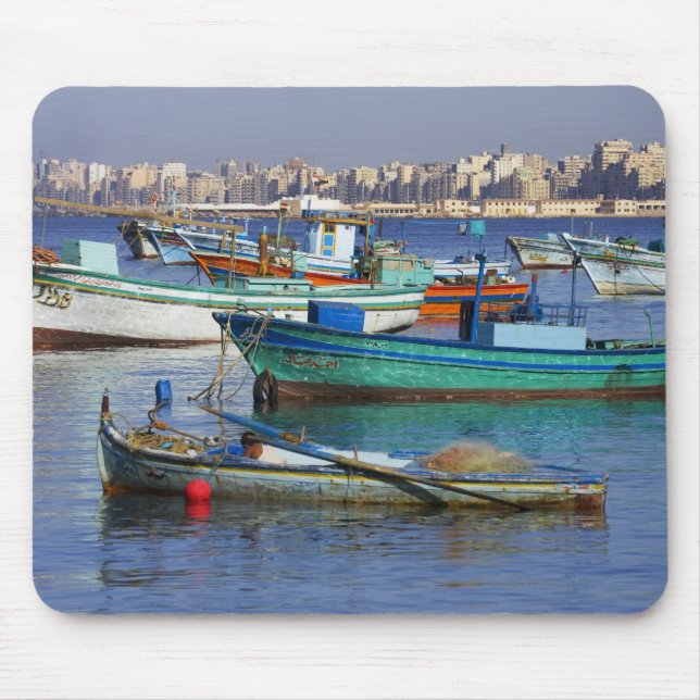 Farbige Fischerboote im Hafen von Mousepad (Vorne)