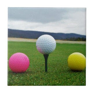Farbige Golfbälle, Berg-Tee Fliese