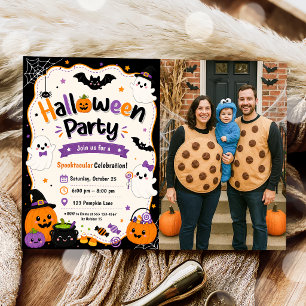 Farbige Halloween-Kostüme und Cocktails Foto Einladung