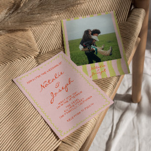 Farbige handgeschriebene Pinstripes-Foto-Spaß-Hoch Einladung