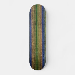 farbige Holzwand Vintag Skateboard