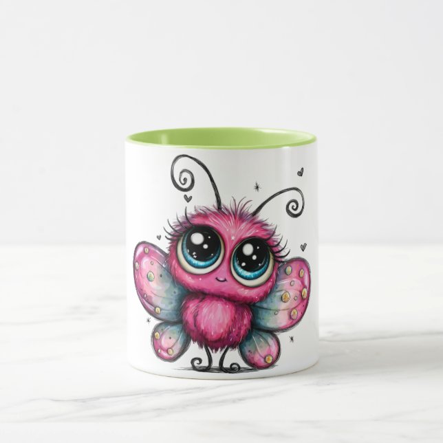 Farbige Kaffeetasse mit violettem Schmetterling (Zentrum)