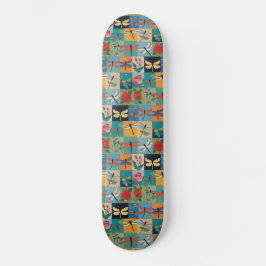 Farbige Libellen und Rosen Patchwork Skateboard