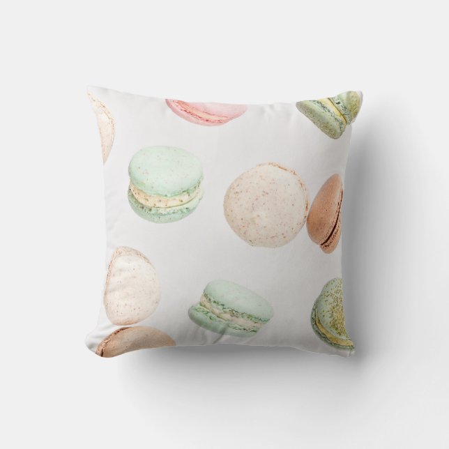 Farbige Macarons: Süßer fallender Muster. Kissen (Vorderseite)