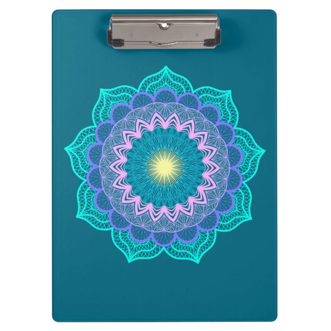 Farbige Mandala auf blauem Hintergrund Klemmbrett (Vorderseite)