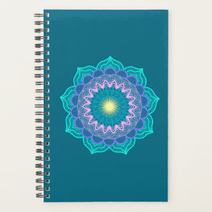 Farbige Mandala auf blauem Hintergrund Planer
