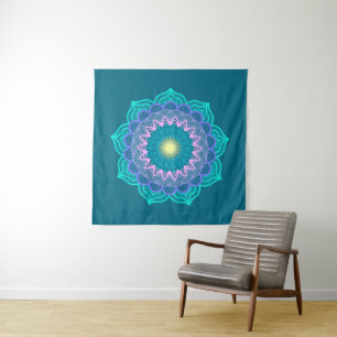 Farbige Mandala auf blauem Hintergrund Quadrat Wandteppich