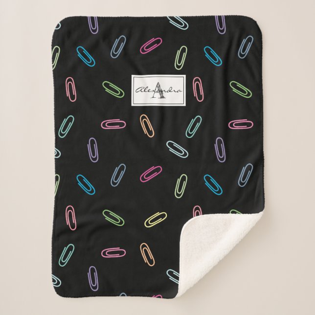 Farbige Niedliche Pastellpapierklammern Monogramm Sherpadecke (Vorderseite)