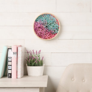 Farbige Pastell-Gypsophila-Baby-Breath-Blumen Pat Uhr