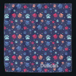 Farbige Paw-Prints auf der blauen Leinwand der Mar Halstuch<br><div class="desc">Darling Pfow druckt in verschiedenen Farben,  Set über einen marineblau-blauen Hintergrund. Ihr Haustier wird dieses Design gut aussehen!</div>