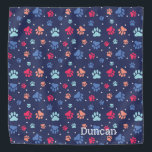 Farbige Paw-Prints auf der blauen Leinwand der Mar Halstuch<br><div class="desc">Darling Pfow druckt in verschiedenen Farben,  Set über einen marineblau-blauen Hintergrund. Ihr Haustier wird dieses Design gut aussehen!</div>