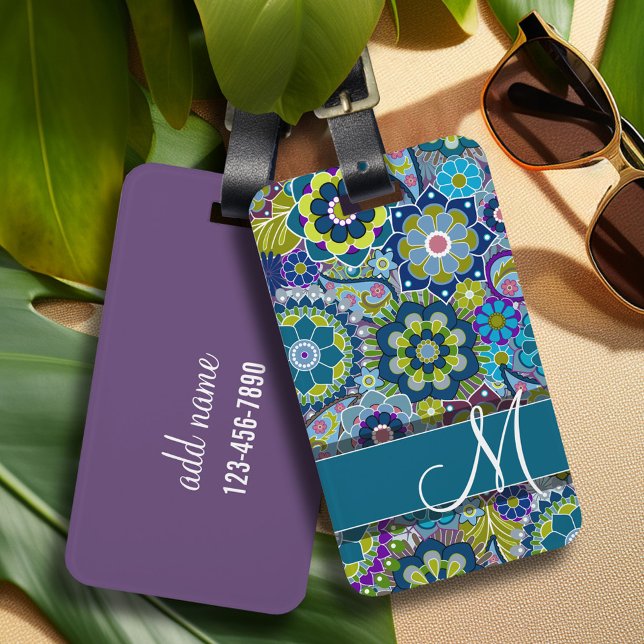 Farbige Retro-Blume mit Monogramm Gepäckanhänger (Personalized luggage tag with retro flower pattern and monogram - add contact information on back)