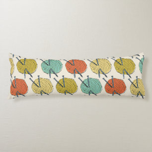 Farbige Säcke aus Garnwolle Seitenschläferkissen