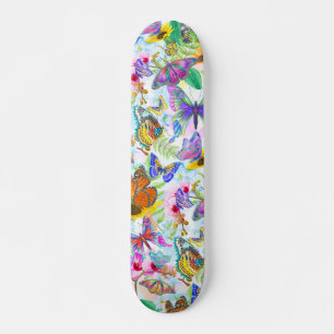 Farbige Schmetterlinge und Blume Skateboard