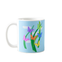 Farbige Schmetterlinge und Himmel