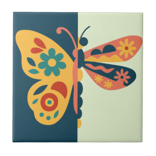 Farbige Schmetterlingsdekoration mit floralen Elem Fliese