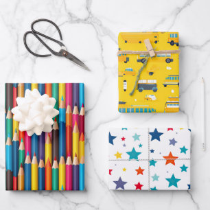 Farbige Schulbusse der Pencil School - bunte Stern Geschenkpapier Set
