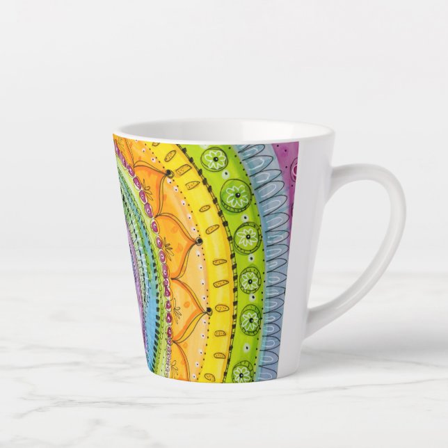 Farbige Sunburst Doodle Mandala Design Latte Tasse (Rechts)