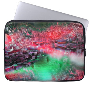 Farbige und strukturierte Landschaft in rot und gr Laptopschutzhülle