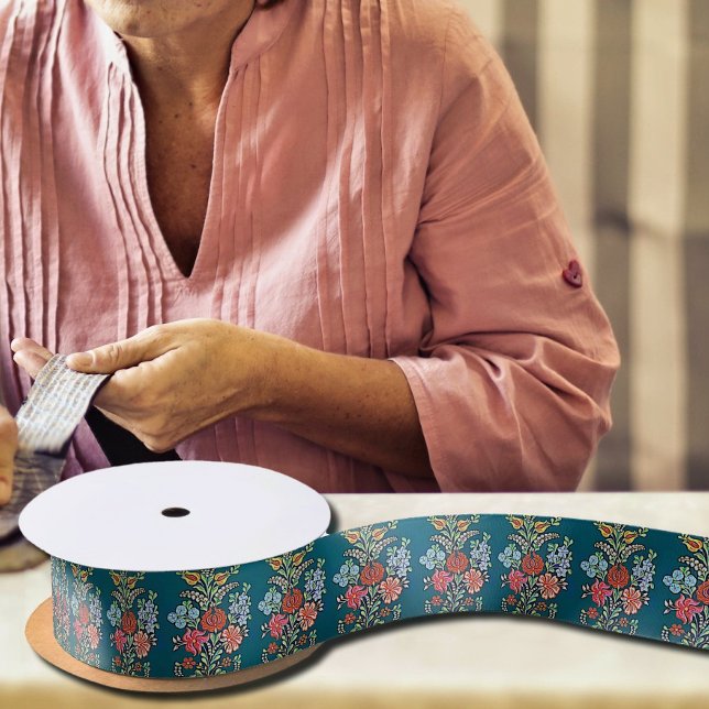 Farbige ungarische Blume Satinband (Von Creator hochgeladen)