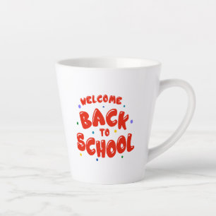 Farbige Willkommen-zurück-in-die-Schule-Typografie Milchtasse