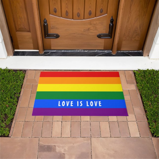Farbiger LGBT-Regenbogen-Gay Pride-Flag mit benutz Fußmatte (Außenbereich)